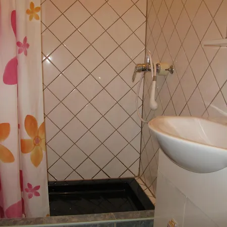 With Parking Space Lopar, Rab - 18005 דירה *