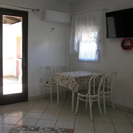 דירה With Parking Space Lopar, Rab - 18005 *