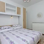 With Parking Space Lopar, Rab - 18005 Apartament