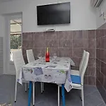 Apartament With Parking Space Lopar, Rab - 18005 *