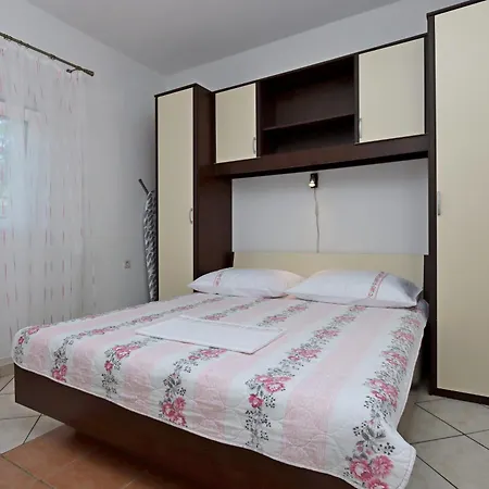 With Parking Space Lopar, Rab - 18005 Apartman *