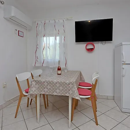 Apartman With Parking Space Lopar, Rab - 18005 Lopar