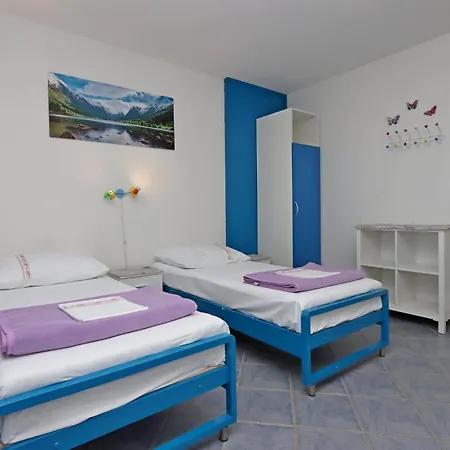 Apartman With Parking Space Lopar, Rab - 18005 Lopar