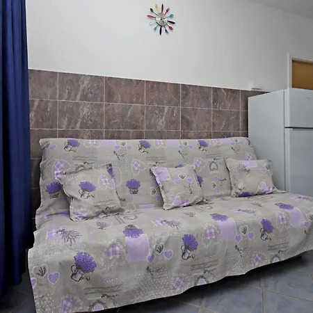 Apartman With Parking Space Lopar, Rab - 18005 Lopar