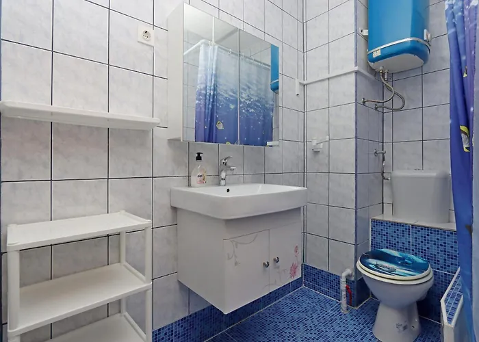 With Parking Space - Rab - 18005 Apartamento