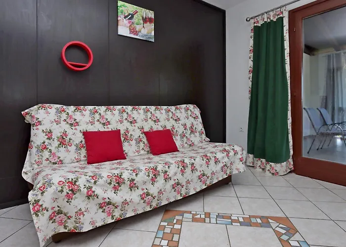 With Parking Space - Rab - 18005 Apartamento