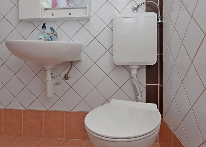 With Parking Space - Rab - 18005 Apartamento *